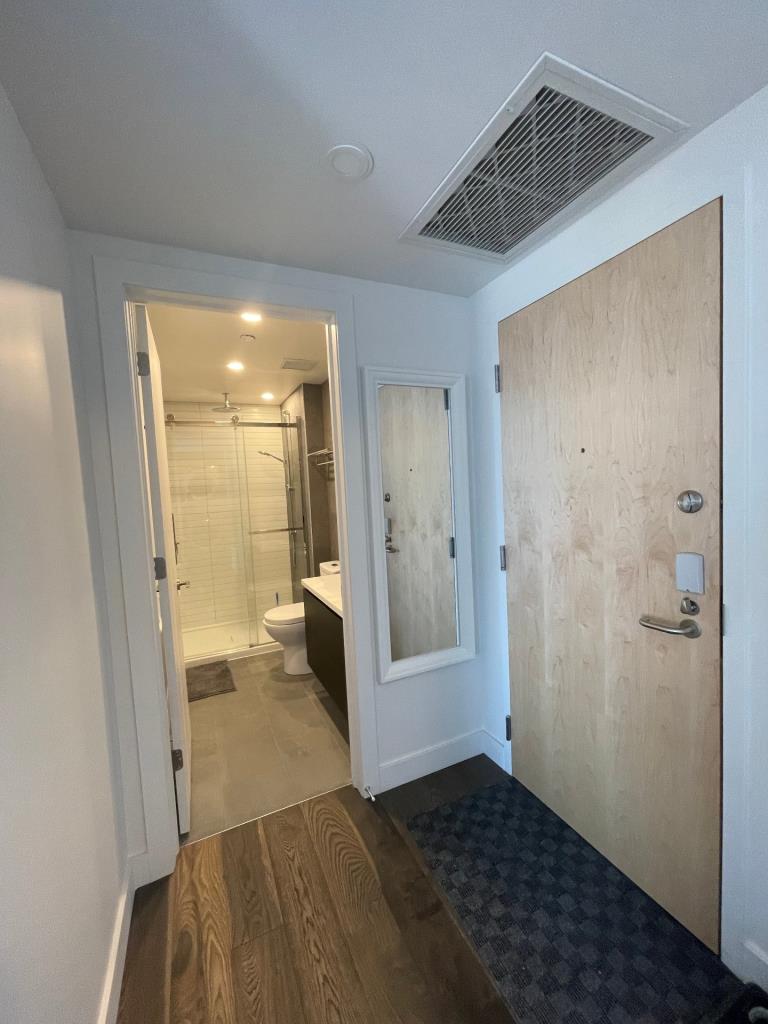 Humanity condo for rent , prime location in Downtown Montreal
