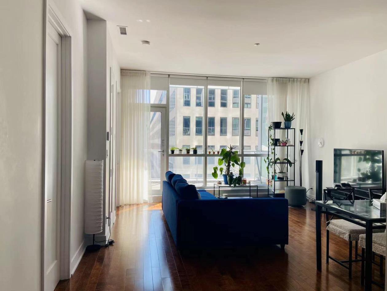 Downtown Montreal condo for rent