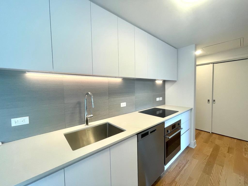 Condo for rent in downtown Montreal