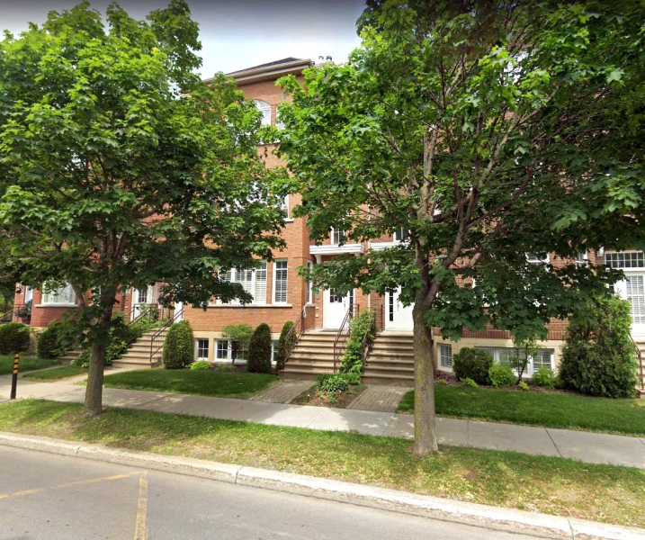 Condo à louer dans Saint-Laurent