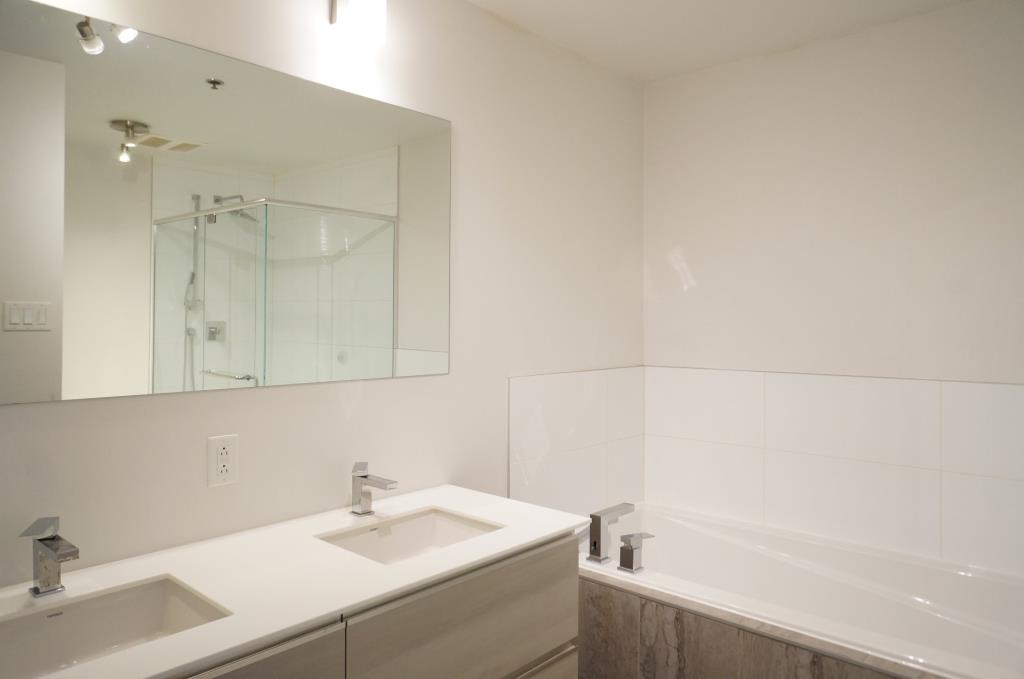 Condo for rent At Bois- Franc, Ville Saint-Laurent