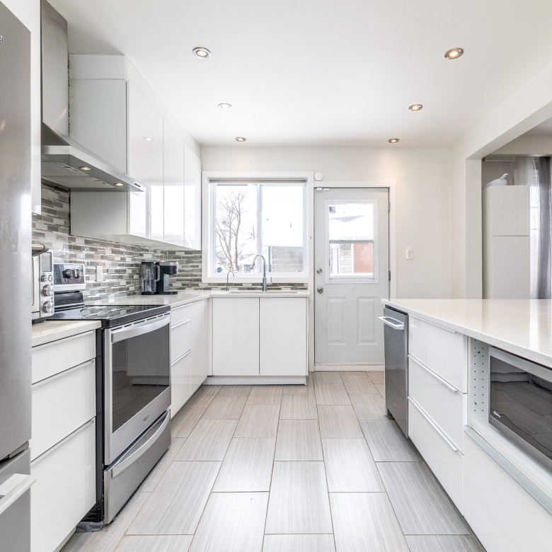 Maison a vendre a ville st-laurent