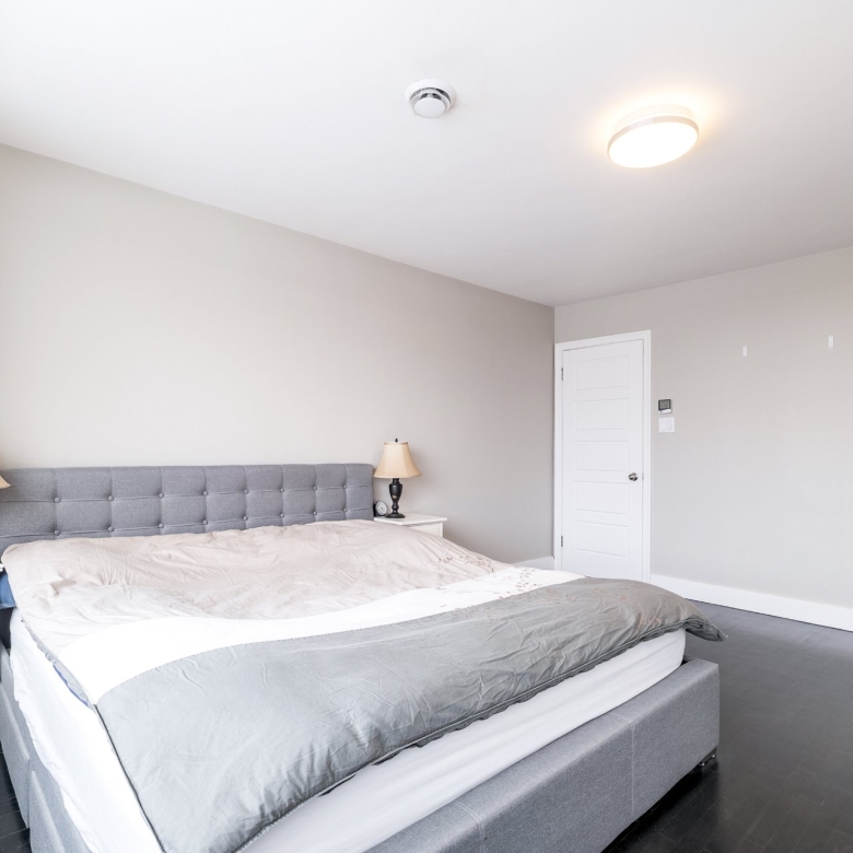 Maison a vendre a ville st-laurent